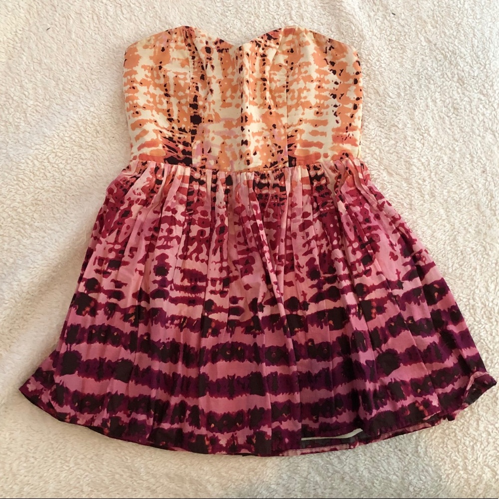 Strapless pink patterned sundress
